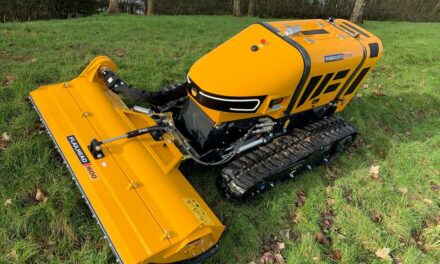 Neuer Mähroboter mit 40 PS