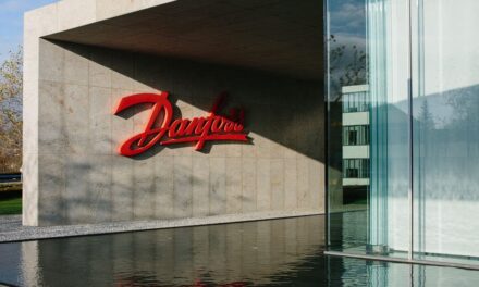 Danfoss übernimmt Eatons Hydraulikgeschäft