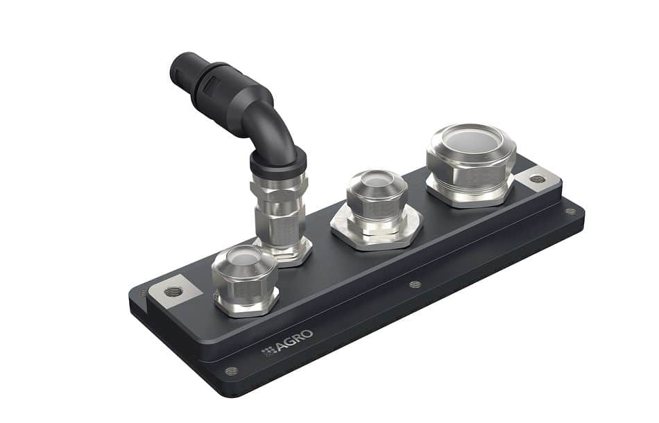Adapterplatten von Agro für die sichere Kabeleinführung in Schienenfahrzeuge ermöglichen eine Vorkonfektionierung von Kabelbäumen Adapterplatten von Agro für die sichere Kabeleinführung in Schienenfahrzeuge