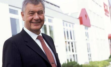 Manfred Roth verstorben